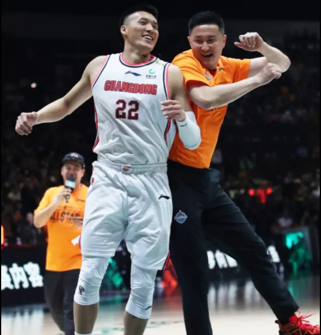 九游体育关于风云突变！深圳男篮加时末段内部沟通；欧联版图或变；赛场秩序良好；高层口径保持一致的信息